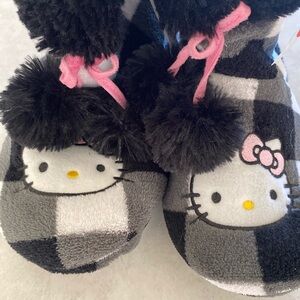 Hello Kitty slippers
